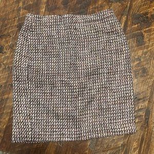 Loft Skirt, multi color. size 4. Great for fall